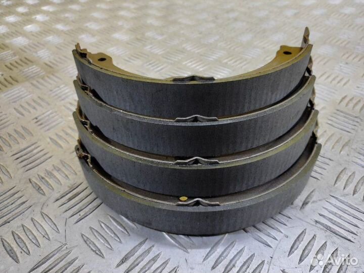 Колодки тормозные задние барабанные к-кт Toyota