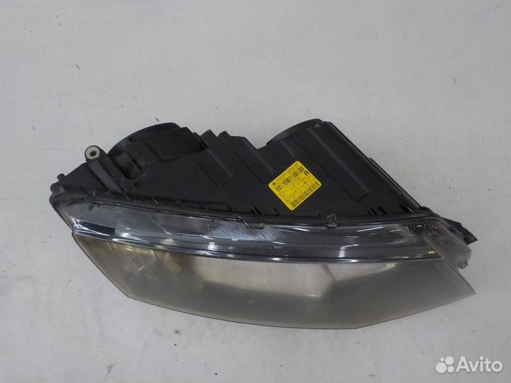 Фара правая Skoda Octavia