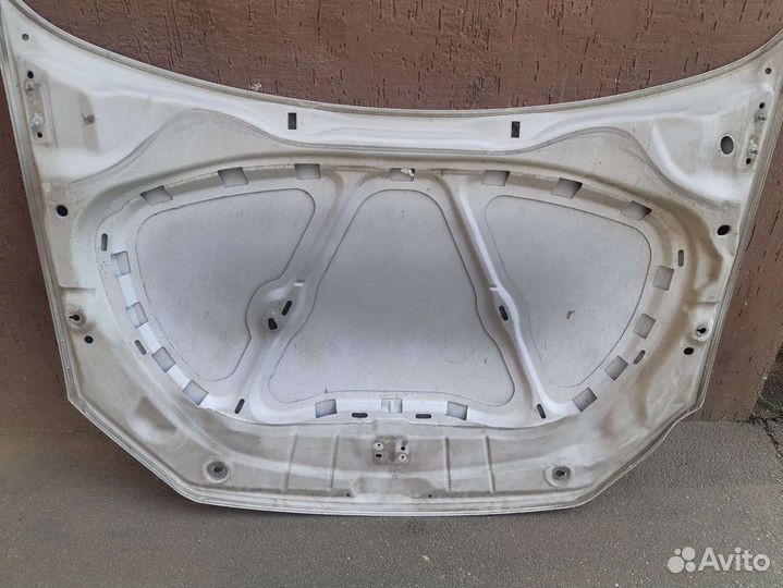 Капот на volkswagen polo