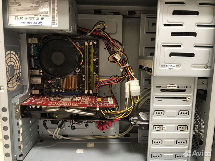 E8400/DDR2-4Gb/ATI Palit 4870/HDD320 Gb
