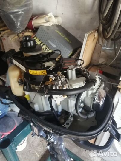 Продаётся лодочный мотор