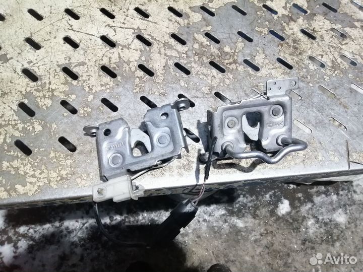 Замок капота BMW X4 F26 X3 F25