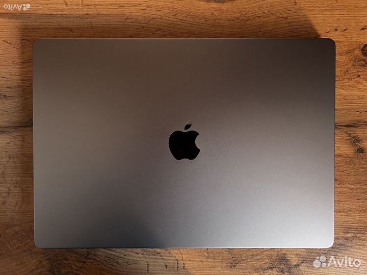 Macbook pro 16 m1