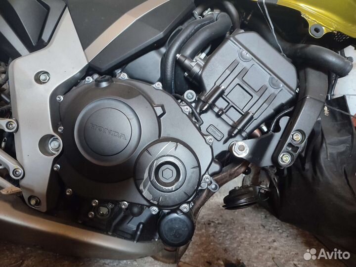 На запчасти или по запчастям Honda cb1000r