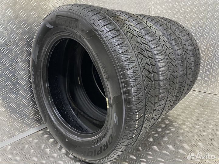 Pirelli Scorpion Winter 215/65 R17 99H