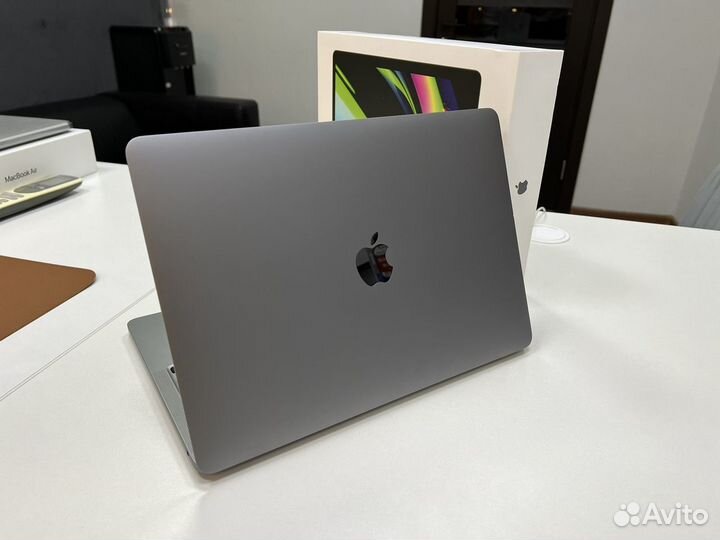 Apple MacBook Pro M2 Space Gray 8/256 42 цикла