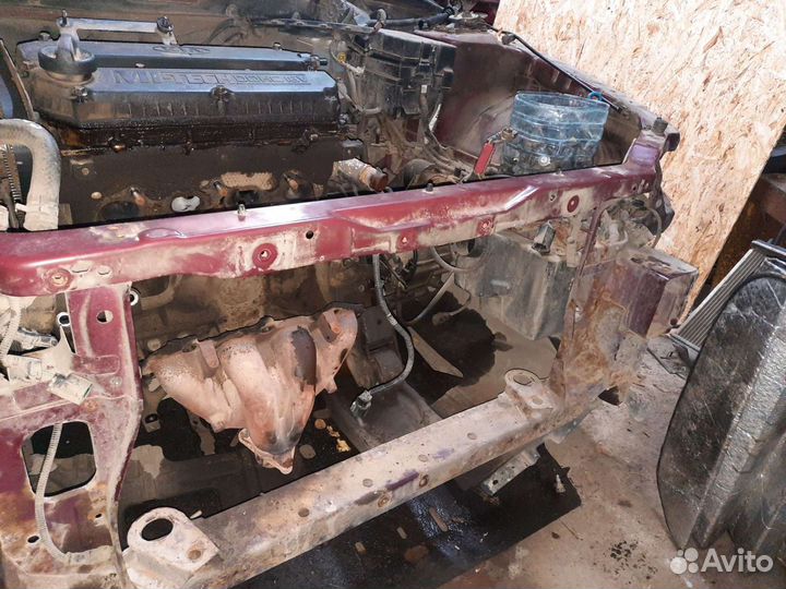 Передняя рамка, телевизор Kia Speсtra