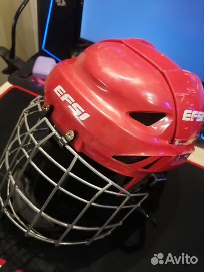 Хоккейный шлем, размер м (55-57)