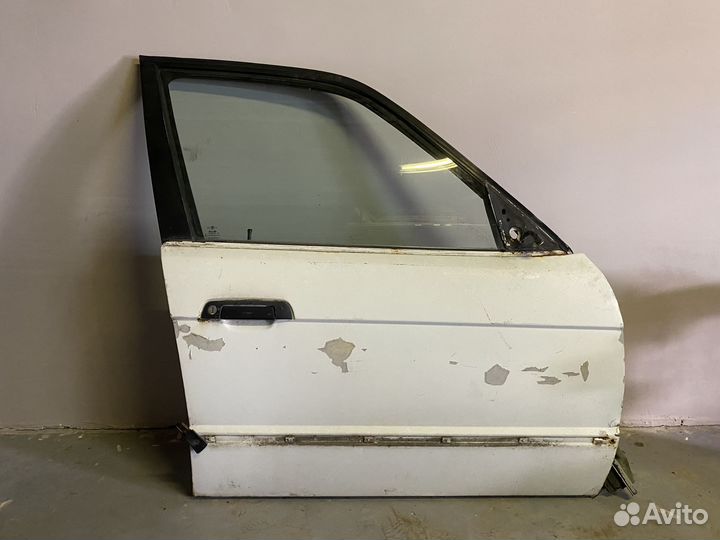 Дверь передняя правая bmw е34