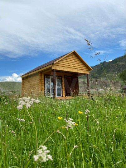 Дом 20 м² на участке 2,2 га