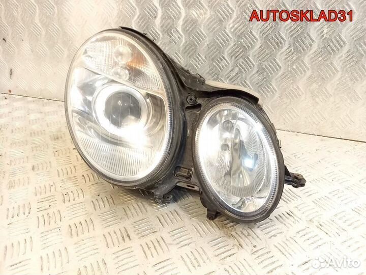 Фара правая Mercedes Benz W211 A2118200461 дорест
