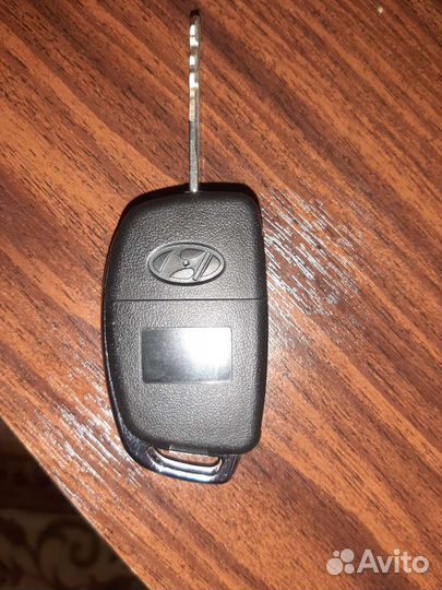 Выкидной ключ hyundai