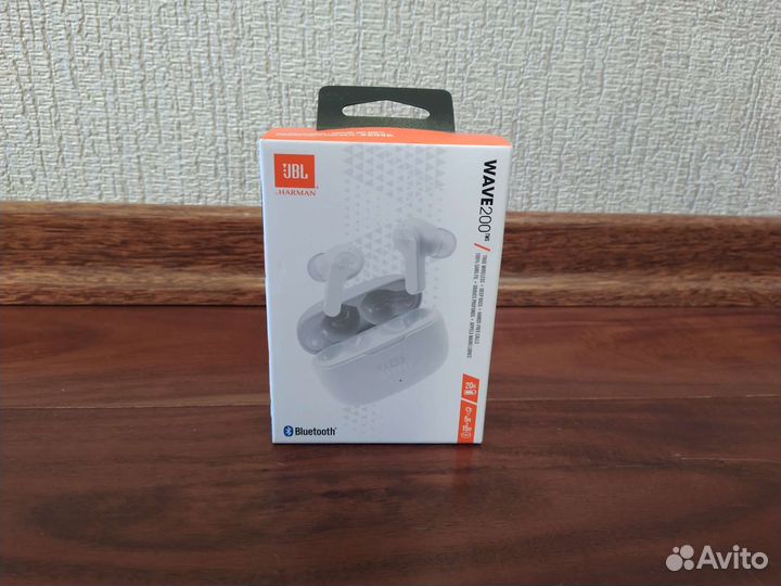 Беспроводные наушники JBL Wave 200TWS