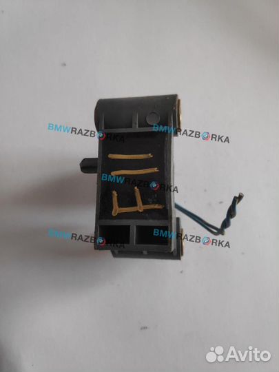 Датчик нпб в центральной стойке BMW 5 F07/F10/F11