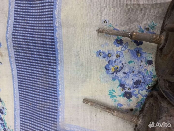 Продам моторчики дворников фар на ниву (ваз 2121)