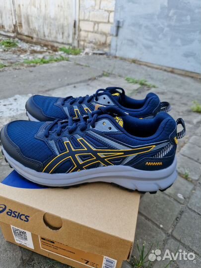 Фирменные кроссовки Asics Trail Scout 2