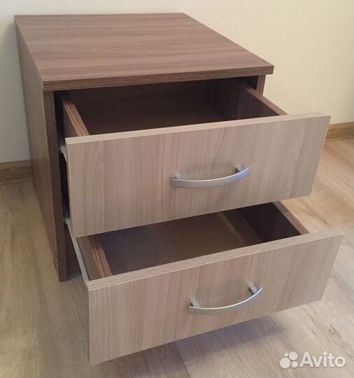 Подставки и тумбы