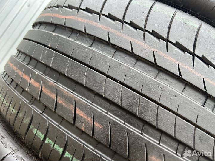 Michelin Latitude Sport 295/35 R21