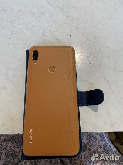 HUAWEI Y6 (2019), 2/32 ГБ