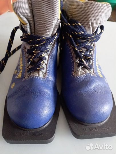 Лыжные ботинки детские 35