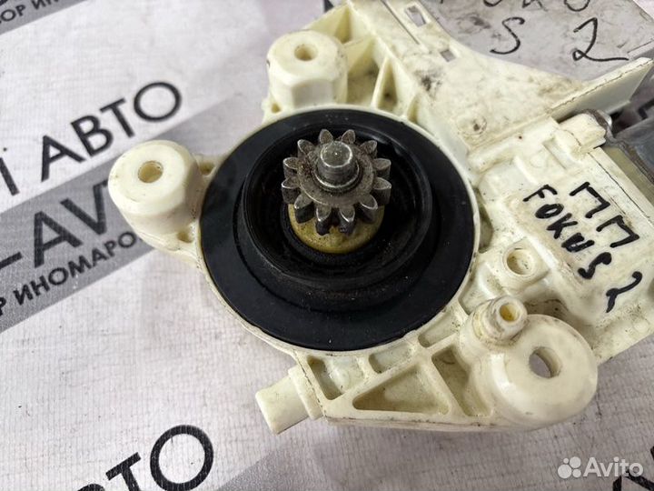 Моторчик стеклоподъемника передний правый Ford