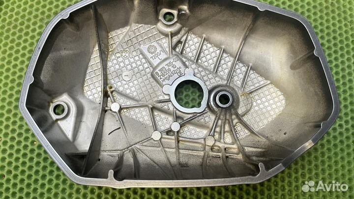 Крышка головки блока цил,серый агат Л BMW