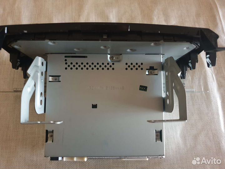 Штатное головное устройство Nissan Qashqai J11