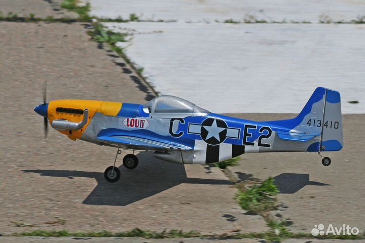 Радиоуправляемый самолёт P-51D Mustang