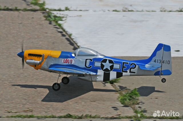 Радиоуправляемый самолёт P-51D Mustang