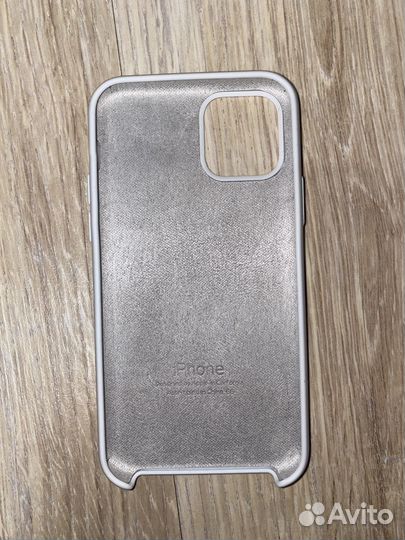 Силиконовый белый чехол на iphon 11 pro
