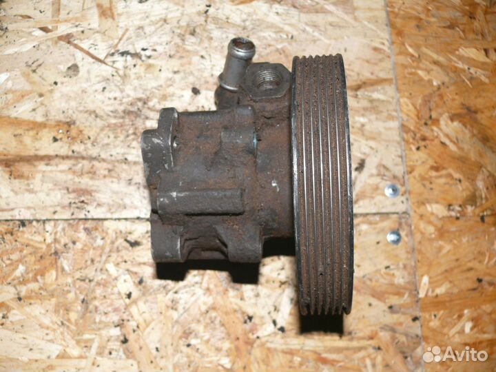 Насос гур Audi A-4 A8 Volkswagen Passat B-5+ 2003