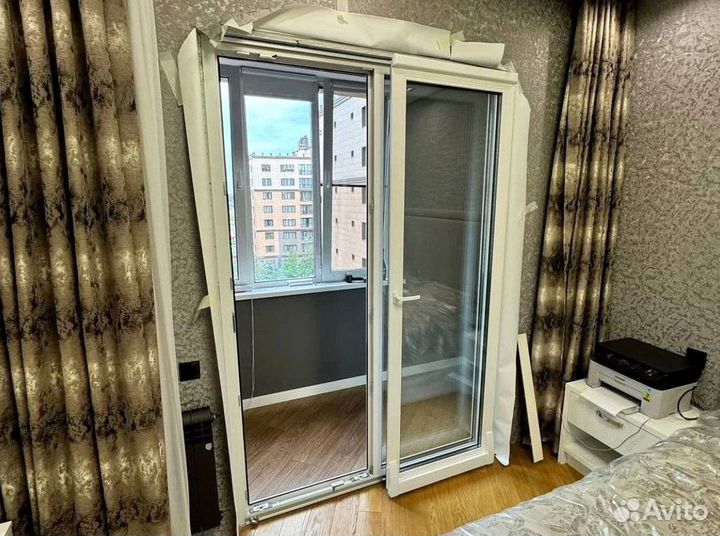 Остекление балконов под ключ