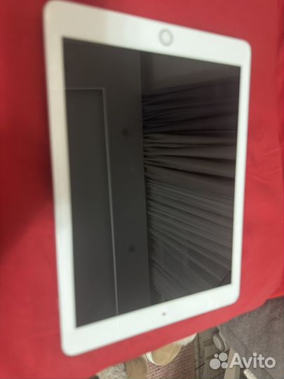 iPad 6 поколения (2018) 128 gb wi fi + cellular