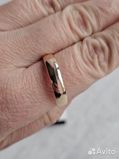 Золотое кольцо 585