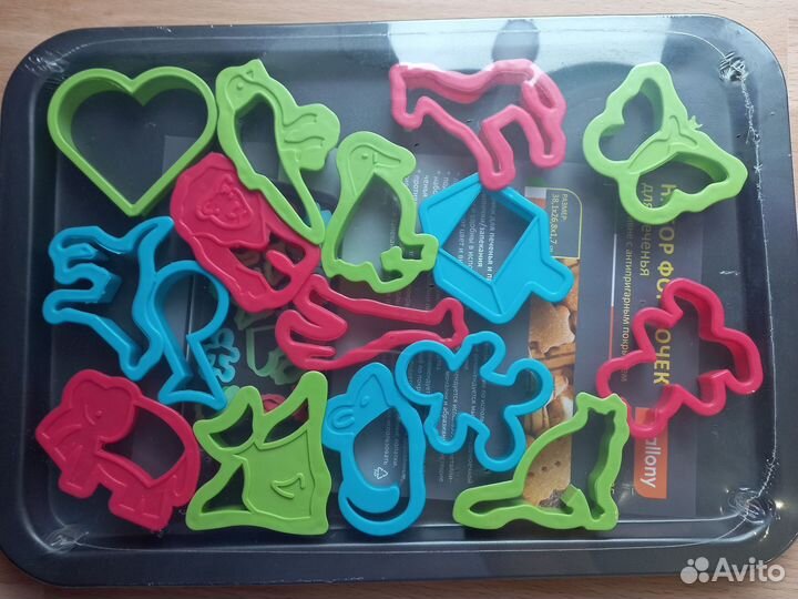 Набор формочек для печенья с противнем Mallony