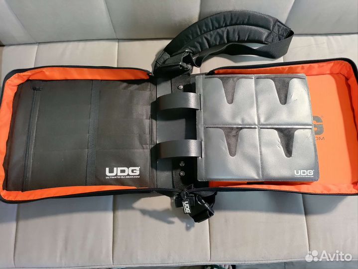 UDG Ultimate CD SlingBag Сумка для CD