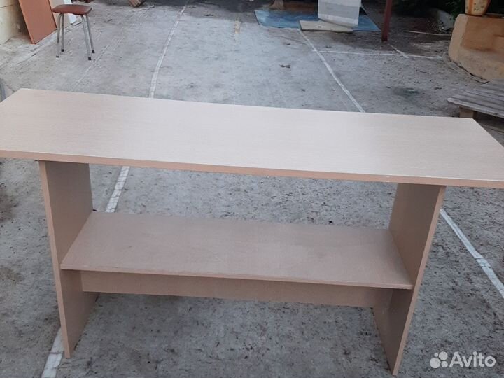 Письменный стол