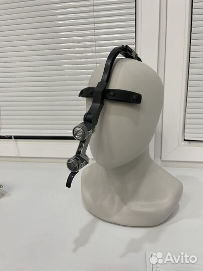 Безтеневой налобный осветитель Dr-Kim