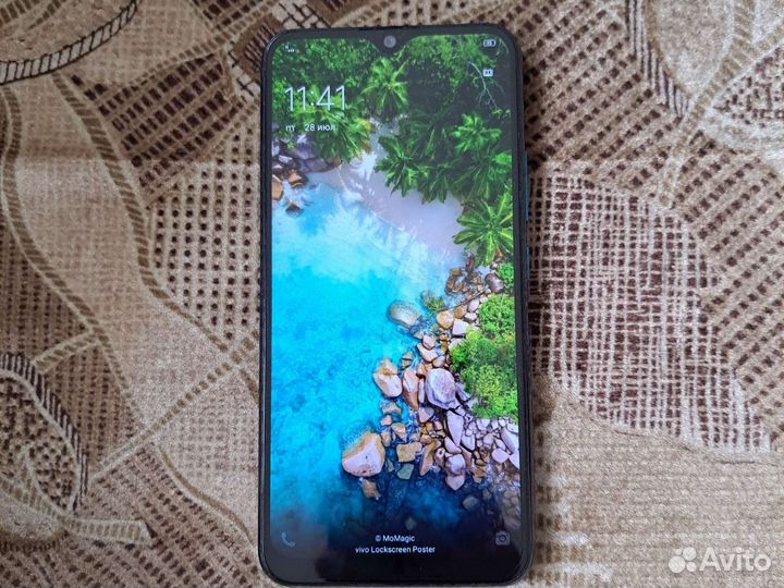 Телефон vivo