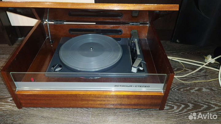 Проигрыватель винила СССР