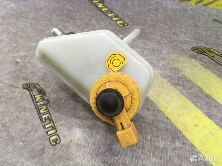 Главный тормозной цилиндр гтц Бачок Альбеа без ABS