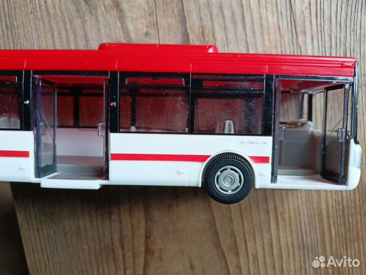 Автобус Irisbus Citelis Norev 1:43 красный
