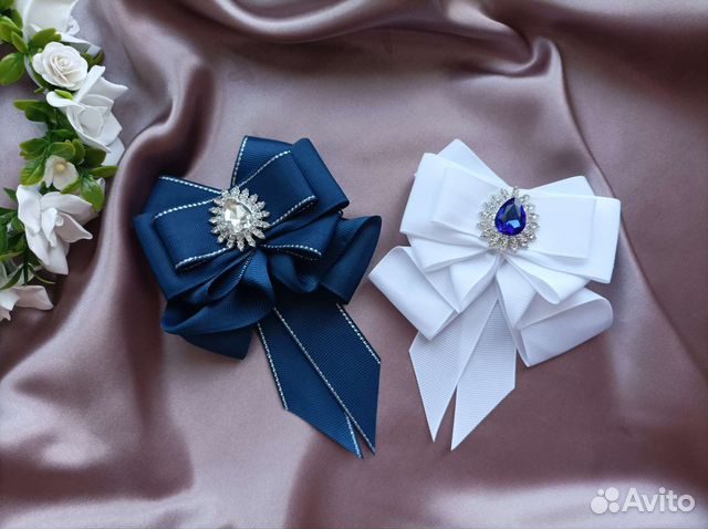 Галстук Жабо брошь школьный