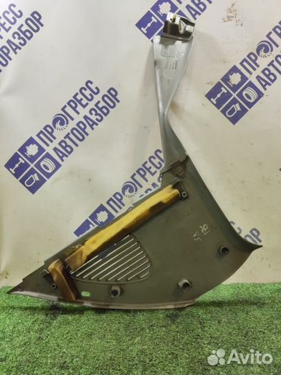 Обшивка стойки задняя левая Renault Symbol седан