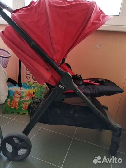 Прогулочная коляска MamasPapas Armadillo