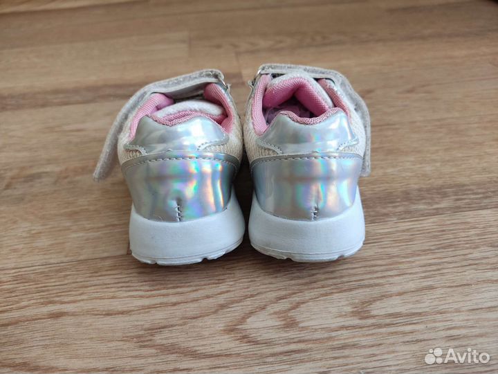 Кроссовки детские 21 размер