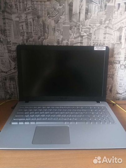 Ноутбук asus