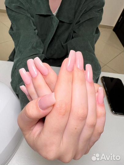 Маникюр и педикюр