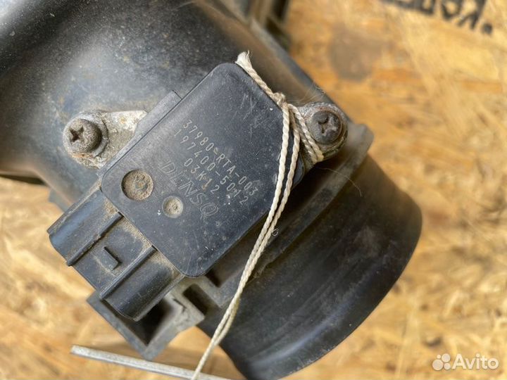 Датчик расхода воздуха (расходомер) Honda Cr-V III