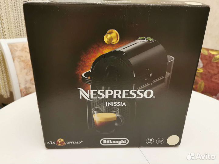 Капсульная кофемашина delonghi